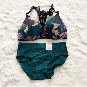 PINK | Strappy Back Front Close Pushup Bra and Undie